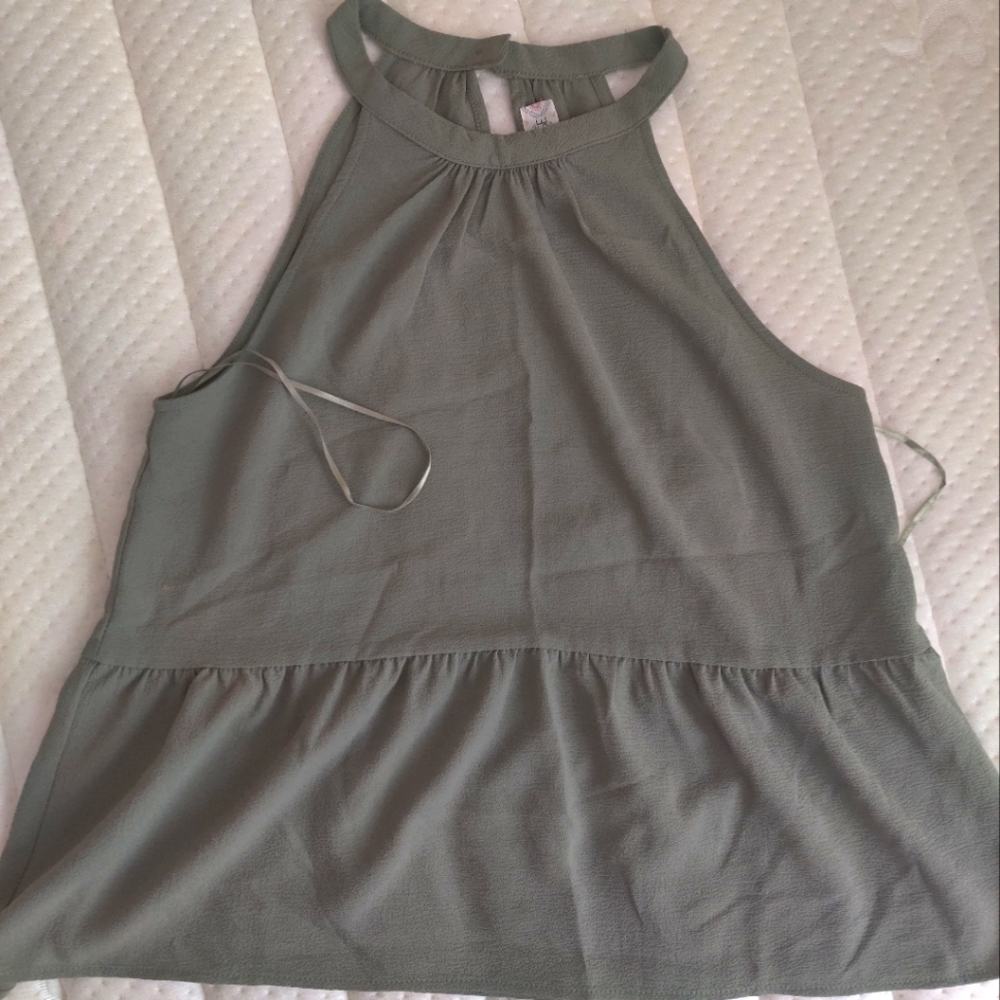 Sap green top